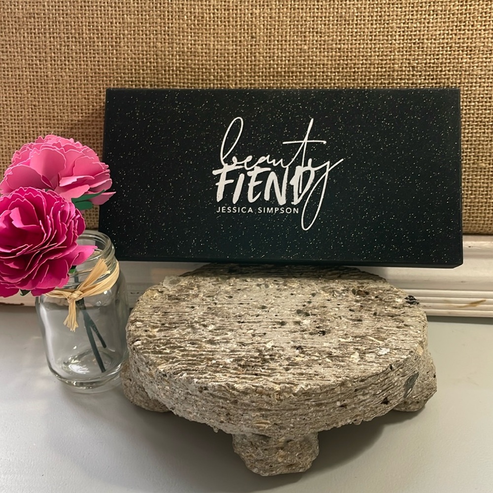 Jessica‎ Simpson Beauty Fiend Face & Eye Palette